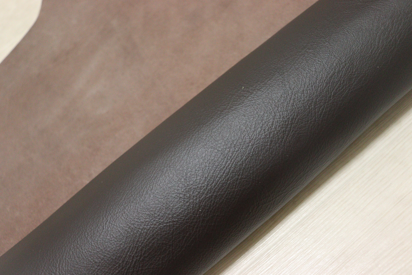 ds28円！新入荷！ダークブラウン　シュリンク加工　ハギレ　120ds