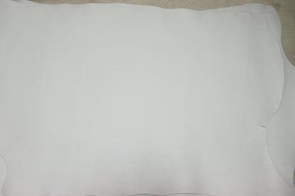 ds25円！新入荷！やや訳あり　顔料仕上げ　オフホワイト　シボ型押し　200ds