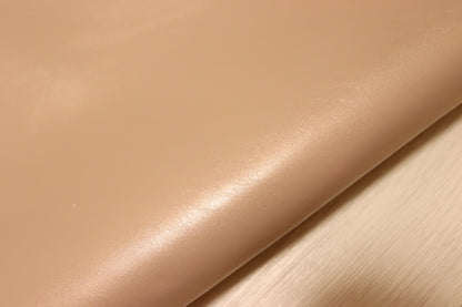 ds28円！SALE！パールピンクベージュ　スムース加工　大きめハギレ　180ds