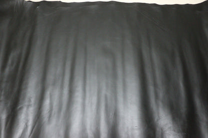 ds28円！新入荷！ブラック　顔料仕上げ　スムース加工　230ds