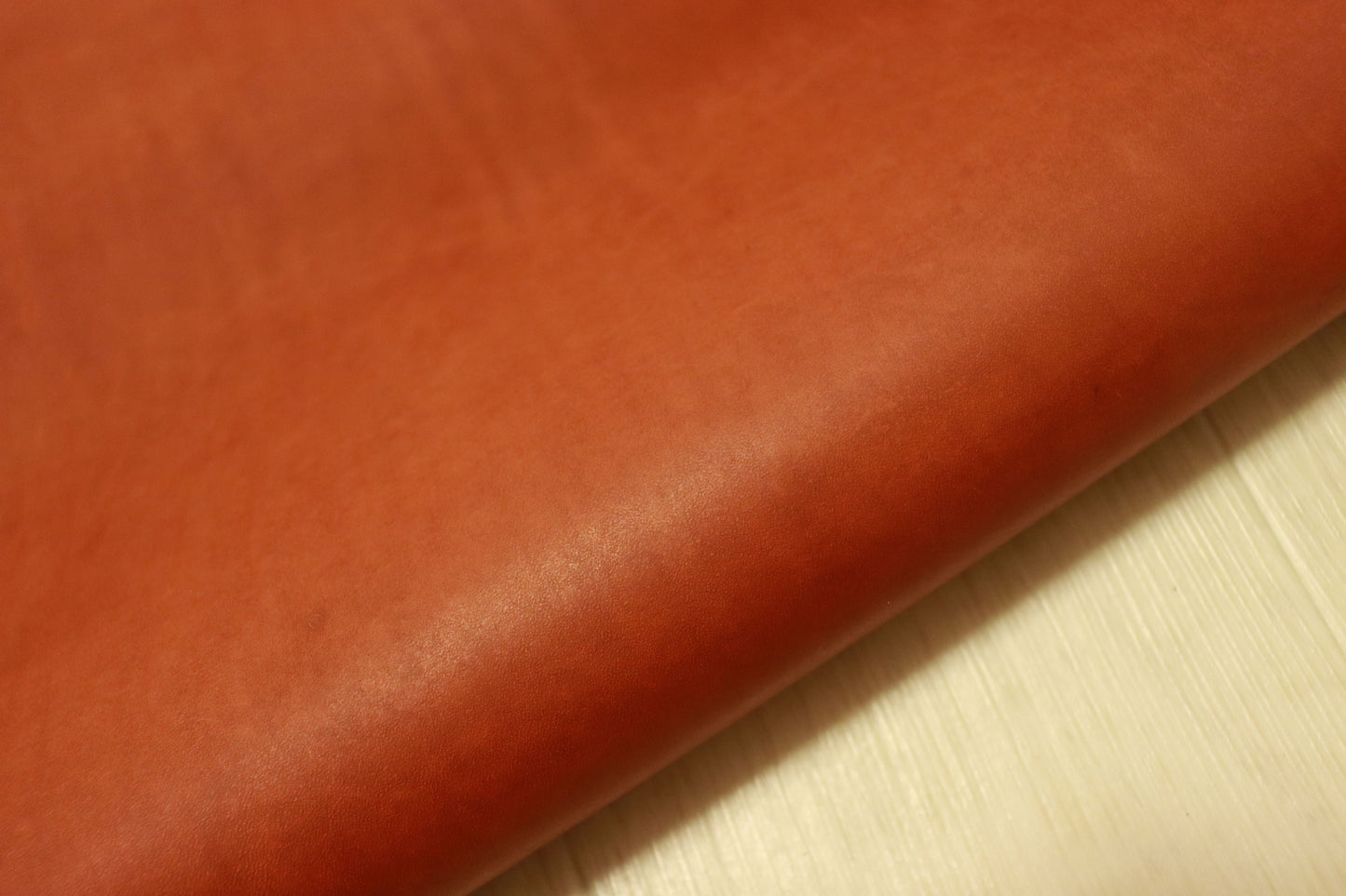 ds75円！新入荷！上質！レッドブラウン　ショルダー　オイルヌメ　136ds