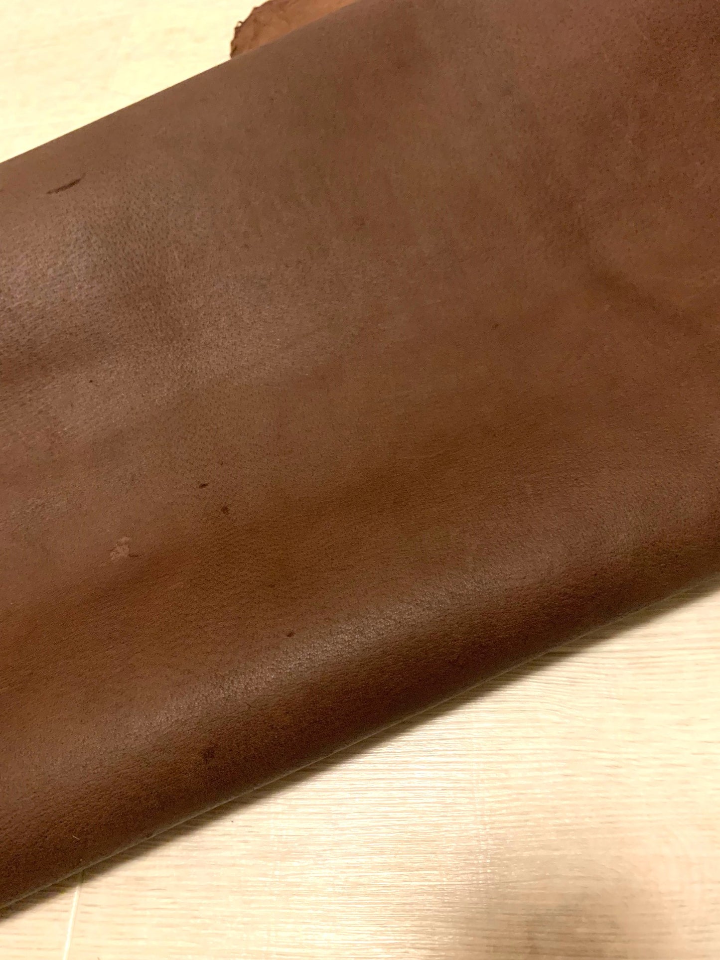 ds25円！新入荷！豚革　ブラウン　スムース加工 丸革　160ds