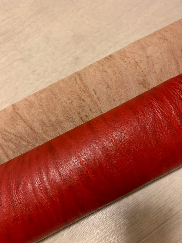 ds25円！新入荷！訳あり　絞り加工　レッド　アニリン仕上げ　ヌメ革　125ds