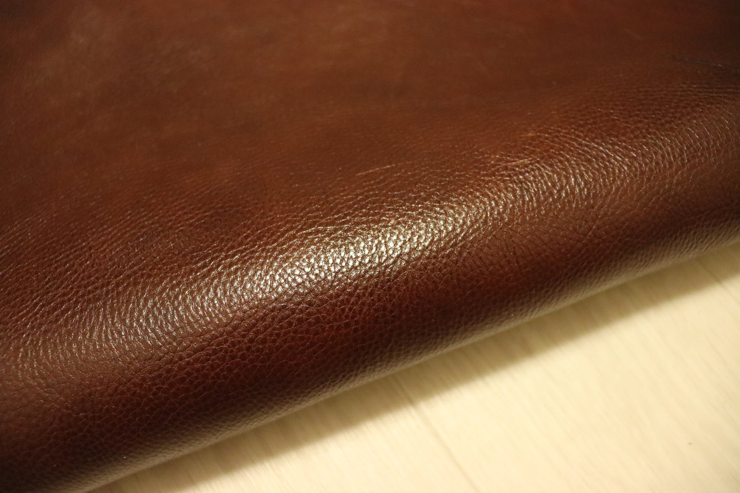 ds75円！トスカーナ　ヴァンダイクブラウン　シュリンク加工　ショルダー　オイルヌメ　153ds