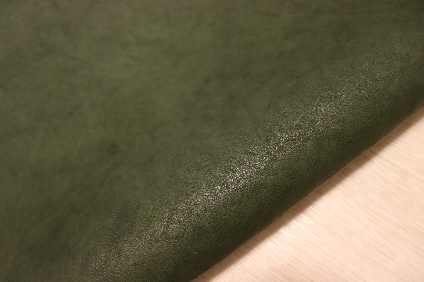 ds75円！新入荷!ITAPEL オイルヌメ ショルダー　ダークグリーン　110ds
