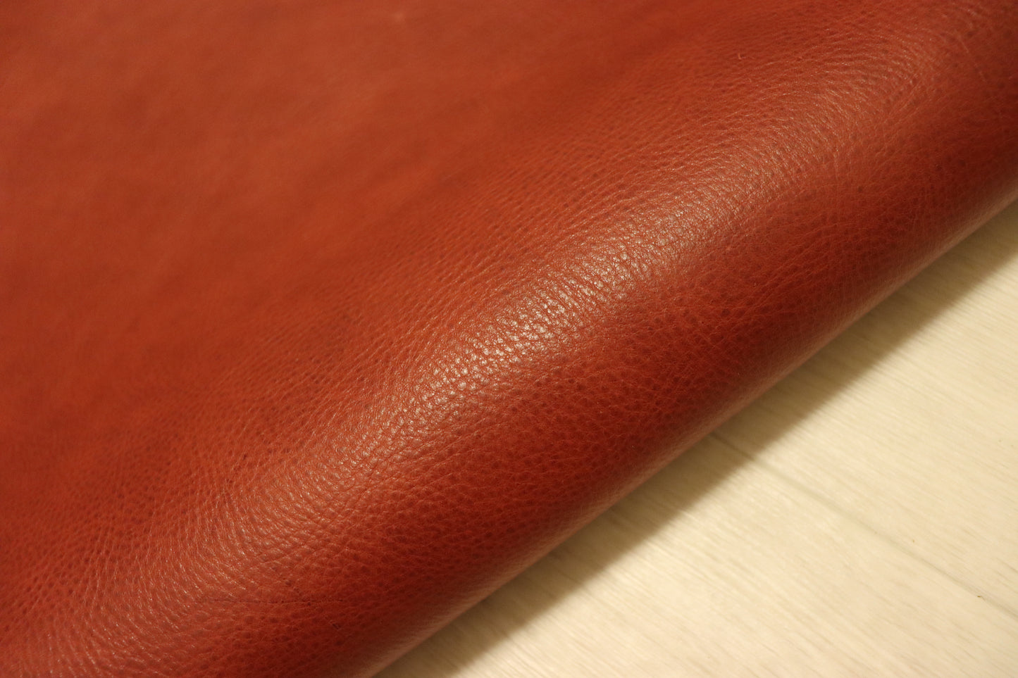 ds75円！新入荷！上質　オイルヌメ レッドブラウン　ショルダー　147ds