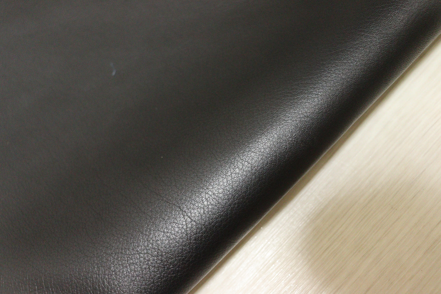 ds28円！新入荷！ブラック　スムース加工　220ds