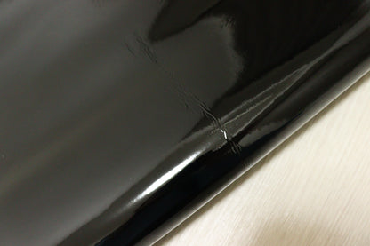 ds25円！新入荷！ブラック　エナメル　大きめハギレ　180ds