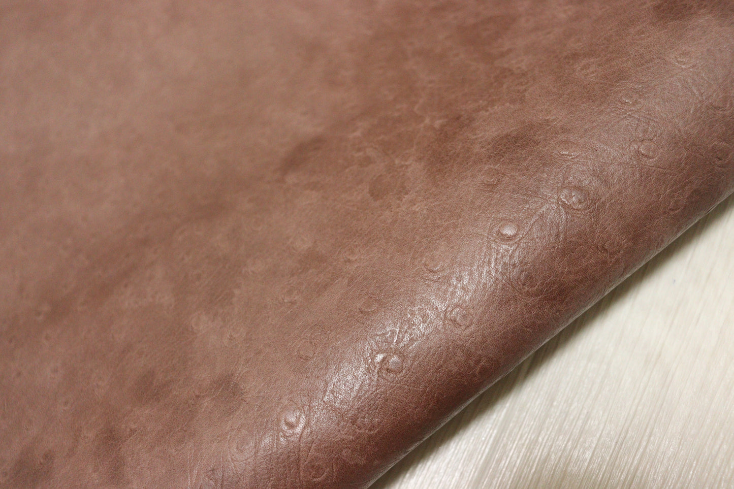 ds25円！新入荷！訳あり　オースト型押し　ブラウン　175ds