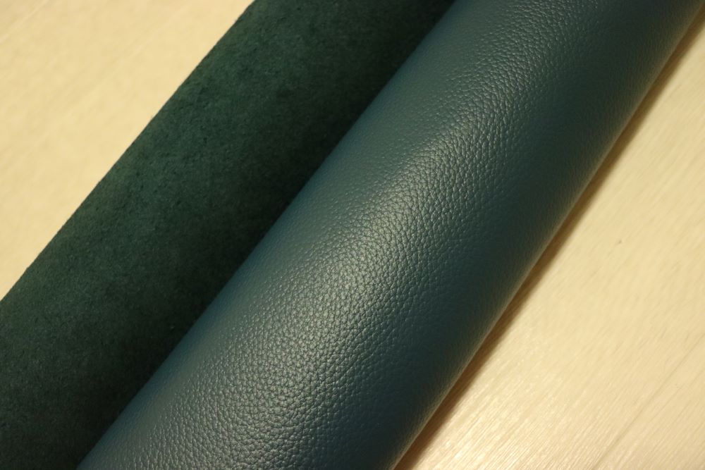 ds28円！新入荷！姫路レザー　顔料仕上げ　ダークブルー　シボ型押し　240ds