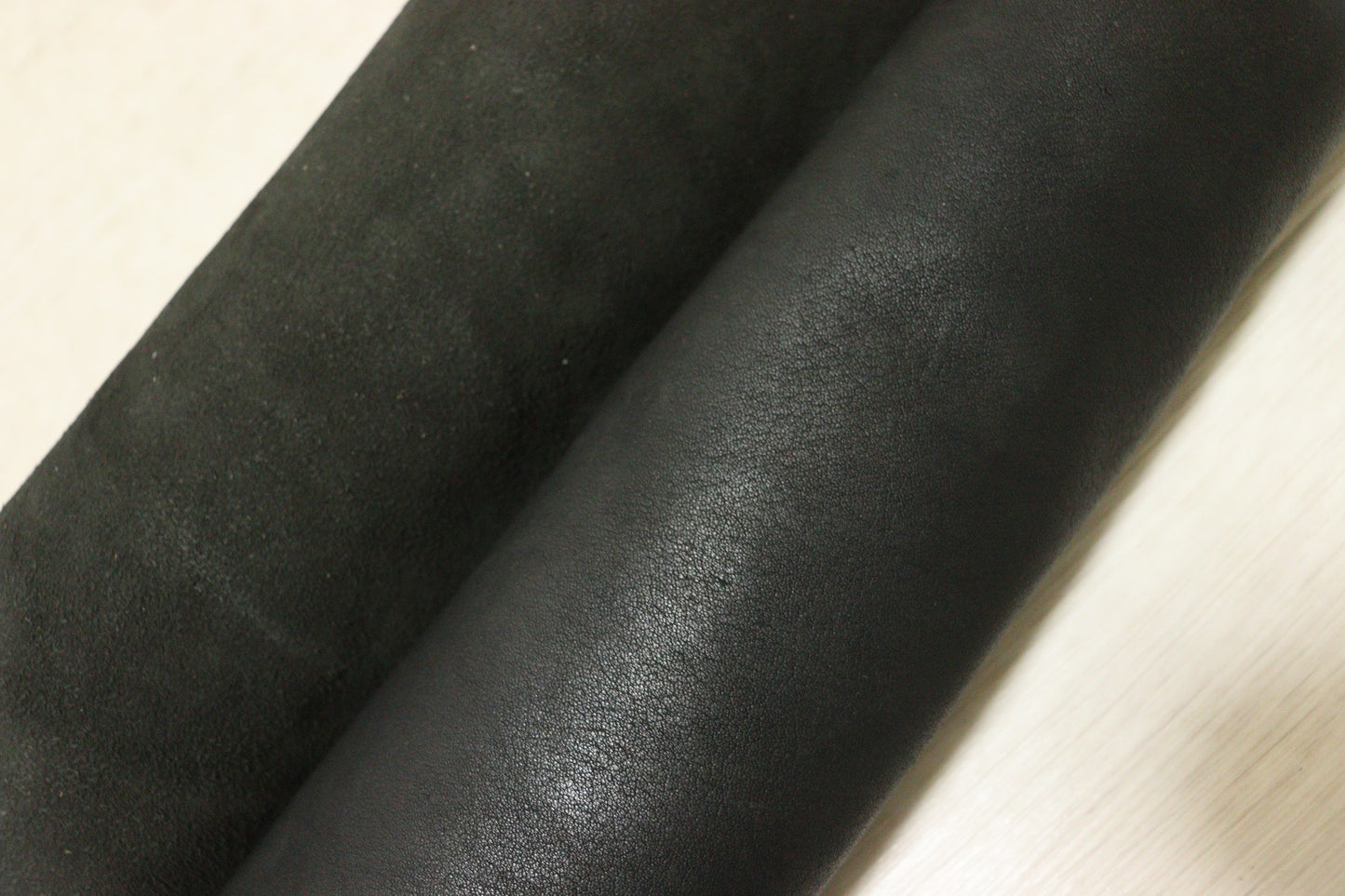 ds40円！新入荷！オイルヌメ　ブラック　染料仕上げ　190ds