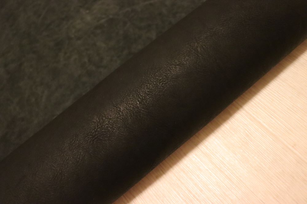 ds75円！イタリアンレザー　ダコタシュリンク　ブラック　ショルダー　ヌメ革　120ds