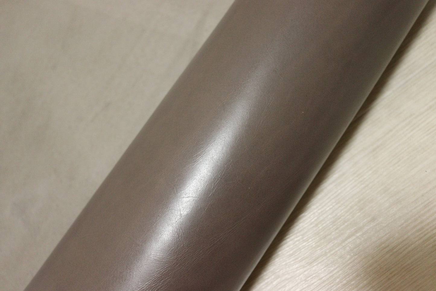 ds28円！新入荷！スチールグレー　セミベジタブル　スムース加工　129ds