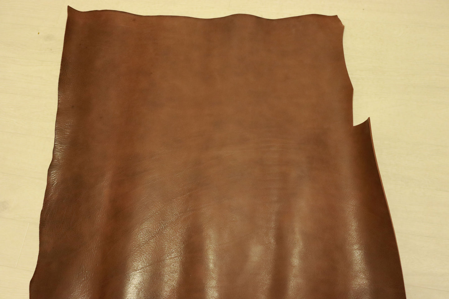 ds75円！新入荷！オットチェント社　オイルヌメ　ショルダー　ブラウン　100ds