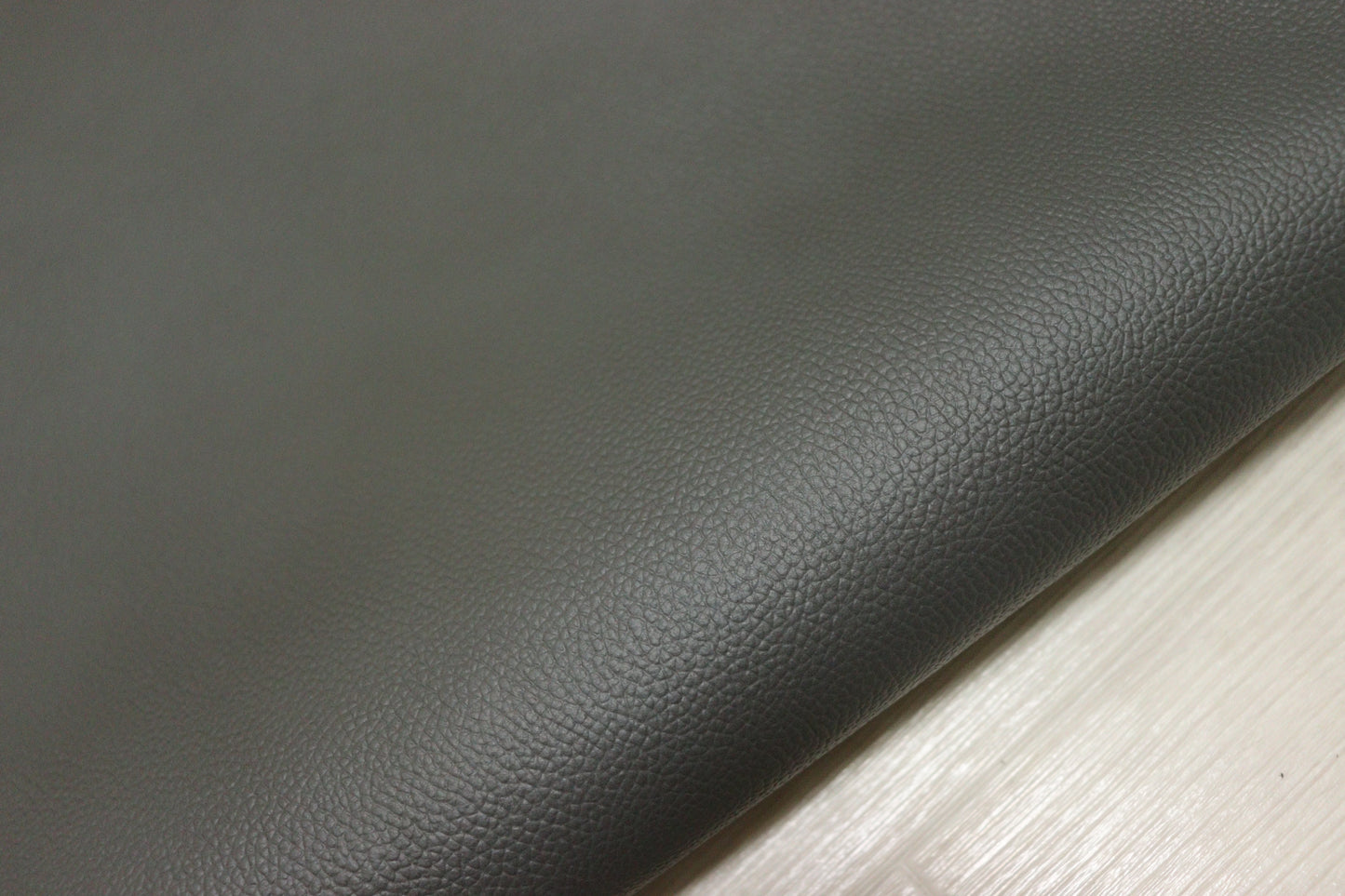 ds28円！新入荷！モチモチ　アッシュグレー　シボ型押し　220ds