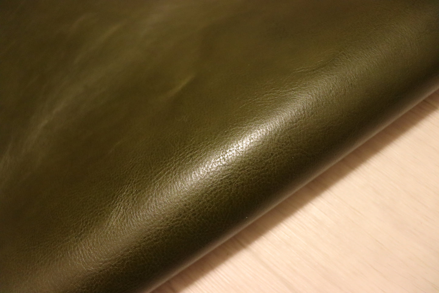 ds95円！新入荷！バダラッシカルロ社　ナッパCP　オリーブ　ショルダー　ヌメ革　126ds