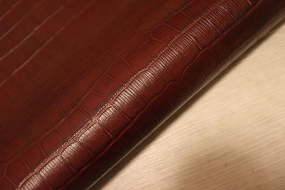 ds72円！イタリアンレザー　ショルダー　クロコ型押し バーガンディ　　ヌメ革　124ds