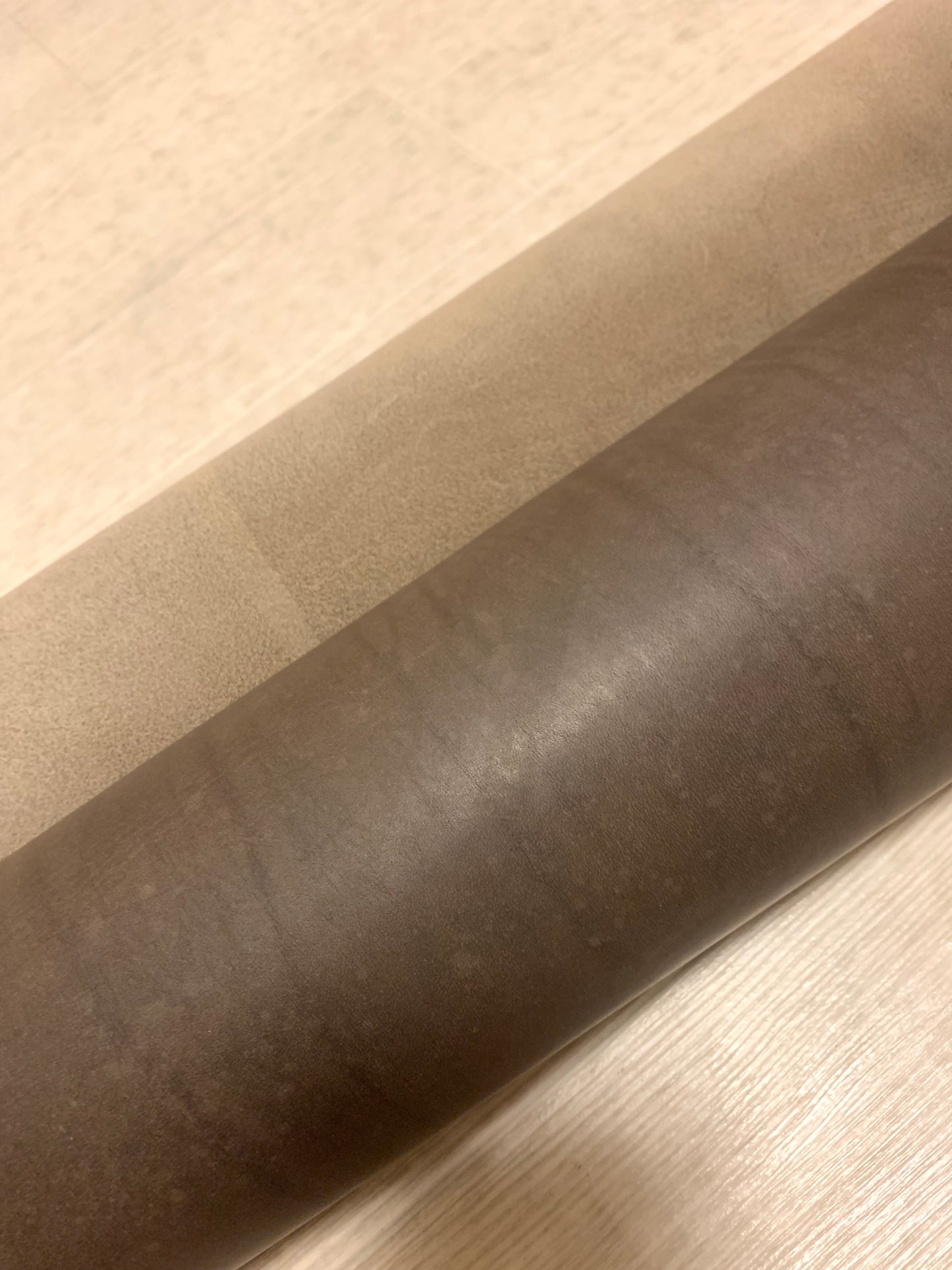 ds72円！イタリアンレザー　オイルヌメ　チャコールグレー　ショルダー　126ds