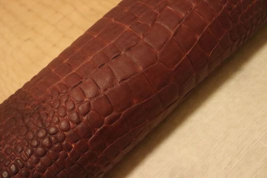 ds72円！イタリアンレザー　ショルダー　セミアニリン　クロコ型押し　ボルドー　130ds