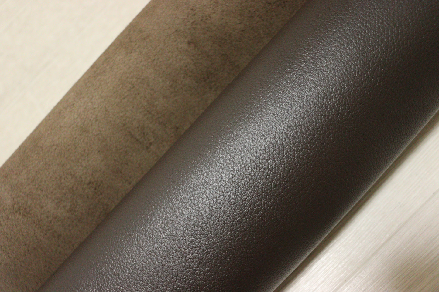 ds28円！新入荷！顔料仕上げ　チョコブラウン　シボ型押し　220ds
