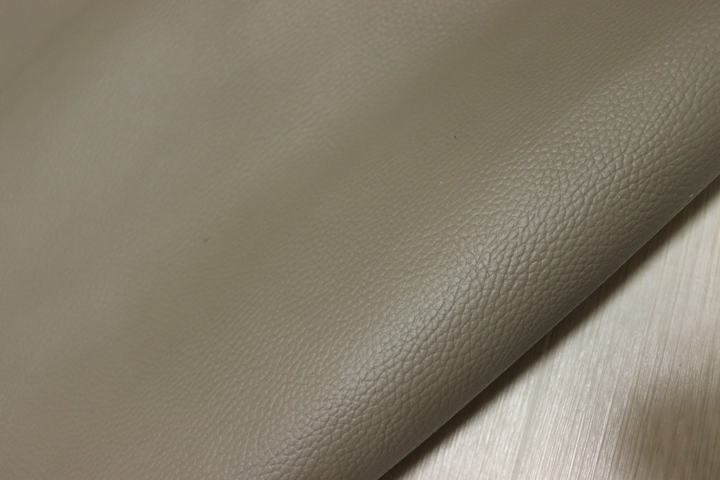 ds28円！新入荷！オリーブグレー　シボ型押し　230ds