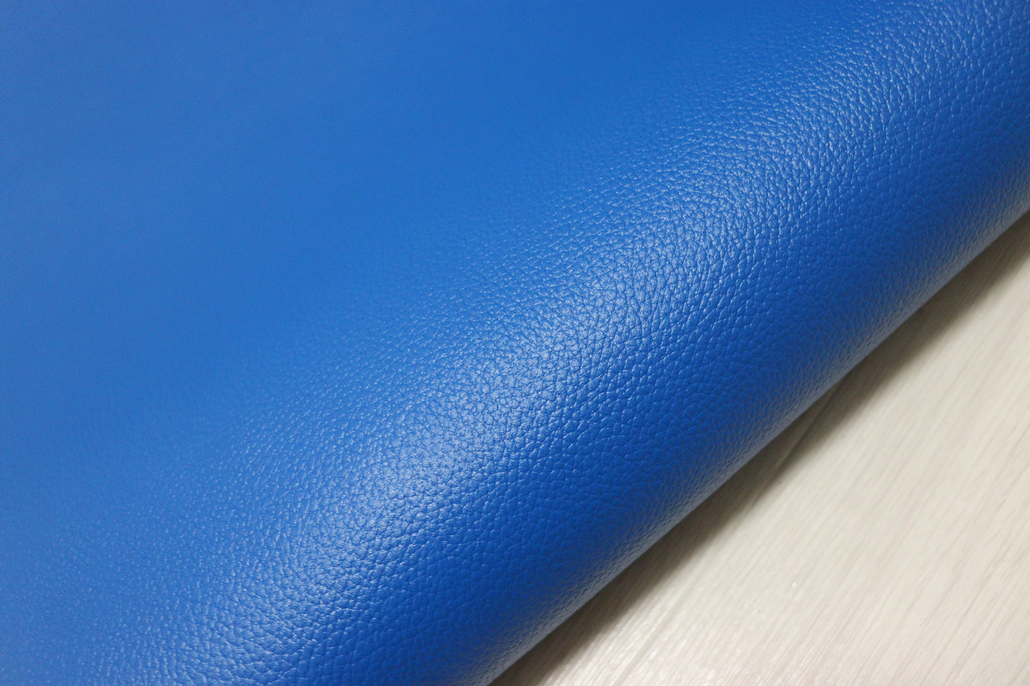 ds28円！新入荷！顔料仕上げ　マリンブルー　シボ型押し　230ds