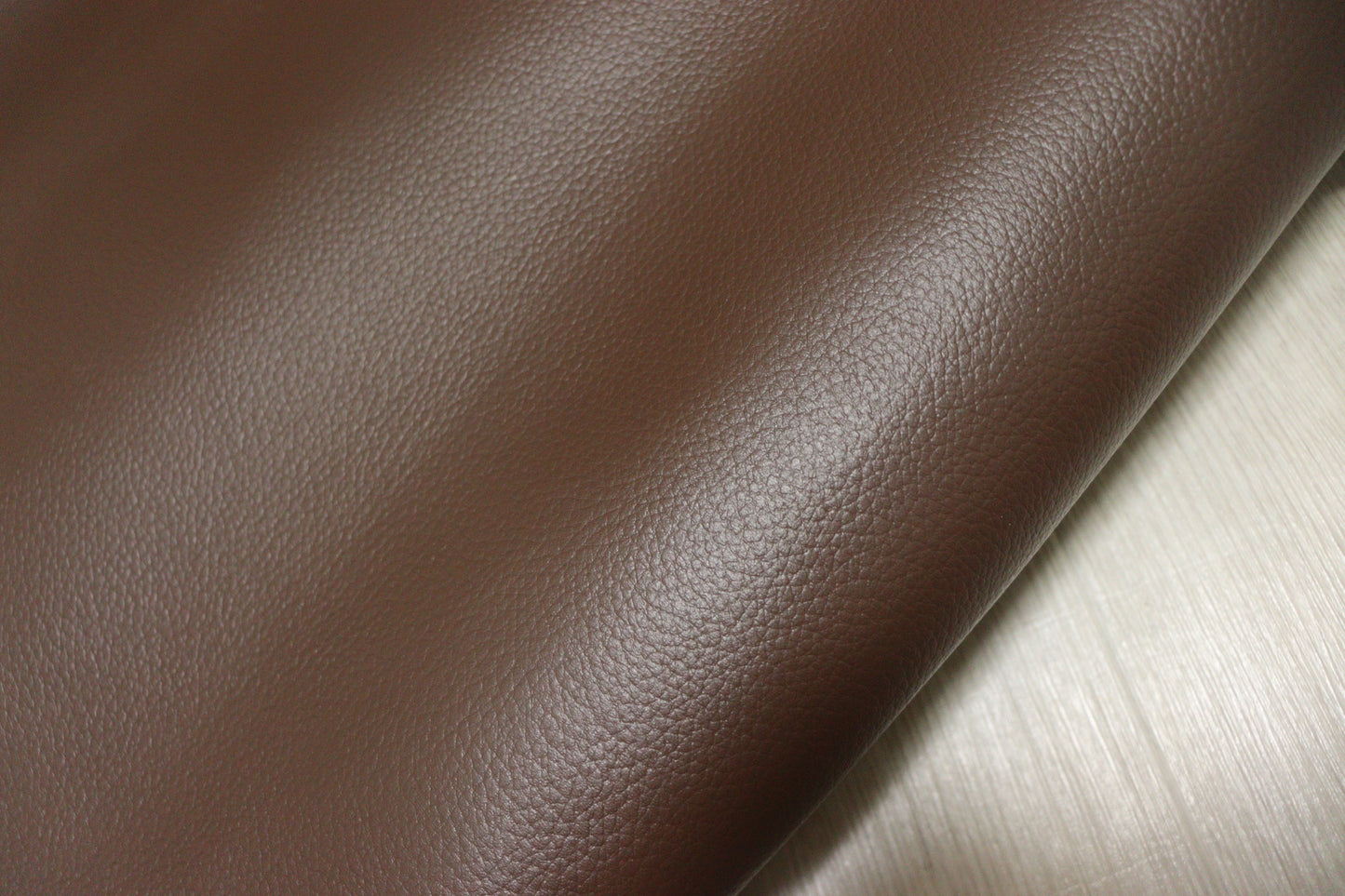 ds28円！新入荷!顔料仕上げ　ブラウン　シボ型押し　230ds