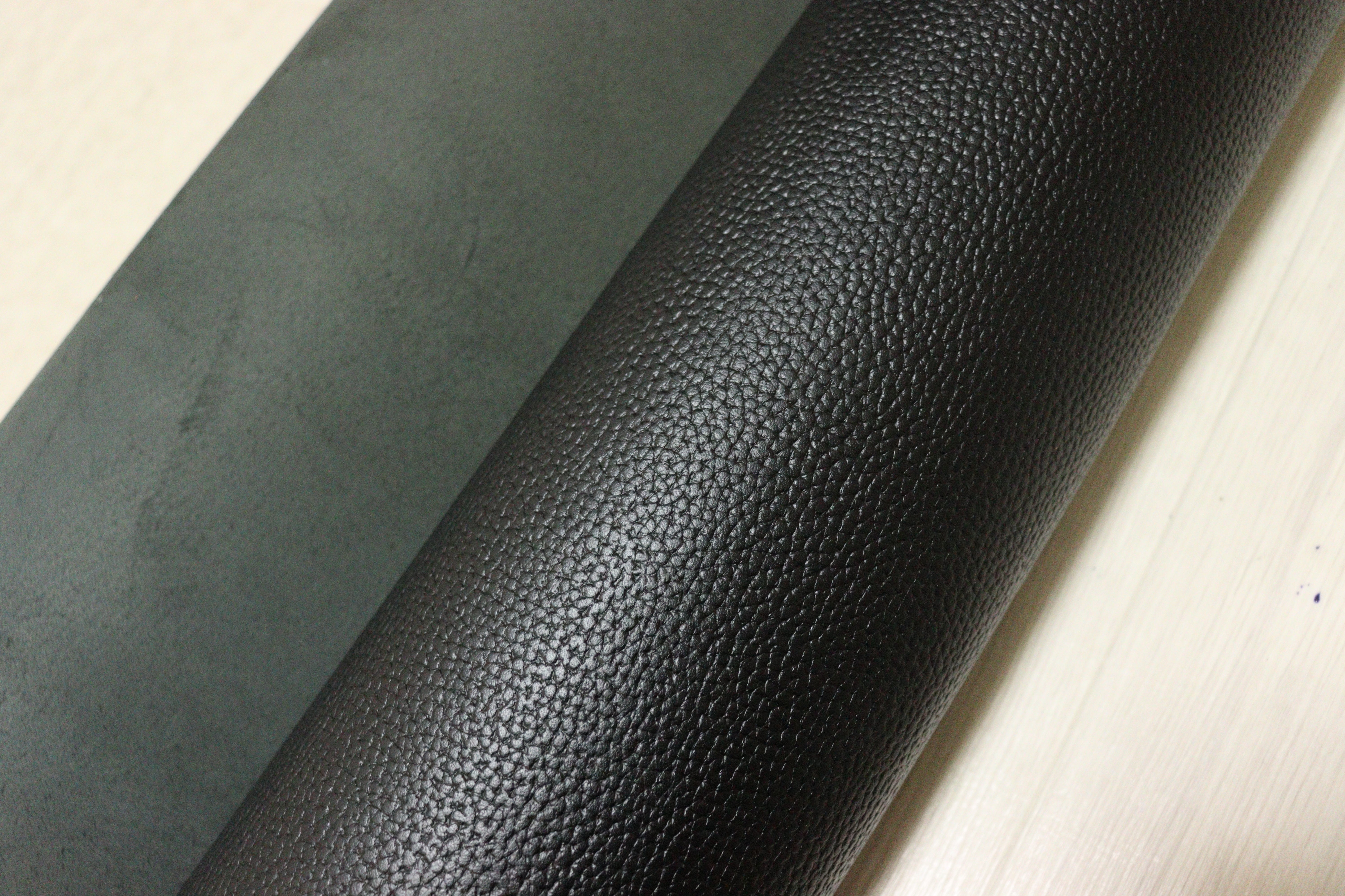 ds28円！新入荷！顔料仕上げ ブラック シボ型押し 200ds – 【レザー