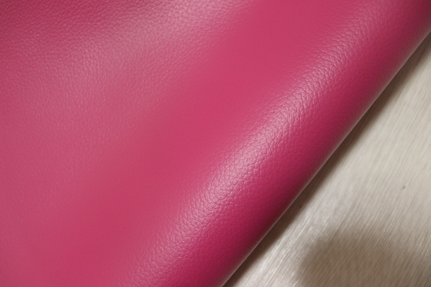 ds28円！新入荷!顔料仕上げ　 ローズピンク　シボ型押し　220ds