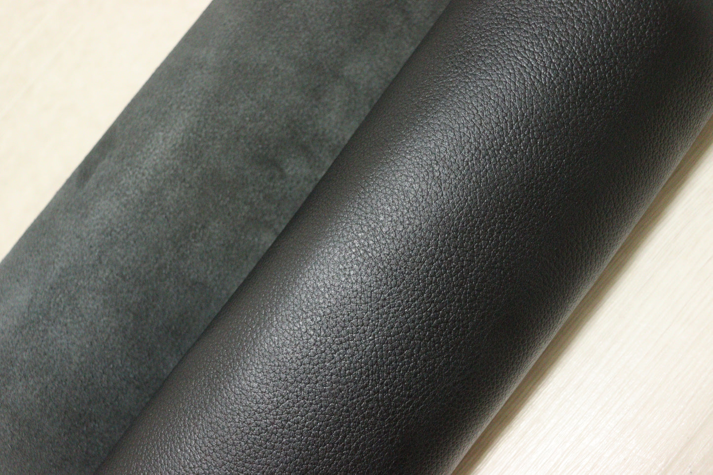 ds28円！新入荷！顔料仕上げ　ブラック　シボ型押し　220ds