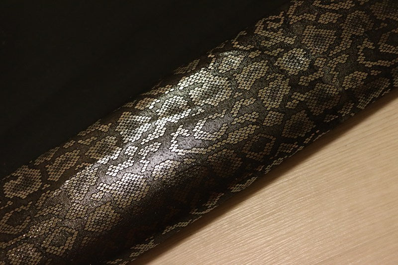 ds20円！[ブラック]新入荷 国産 豚革 クロム革 スネーク調プリント 訳あり 120ds