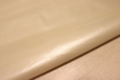 ds20円！[パールオフホワイト]新入荷 イタリアンレザー 豚革 クロム革 顔料仕上げ 165ds