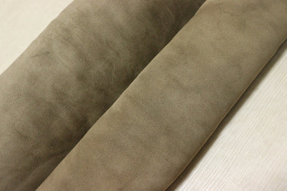 ds25円！[グレー系]新入荷 イタリアンレザー 牛革 クロム革 ベロア 100ds