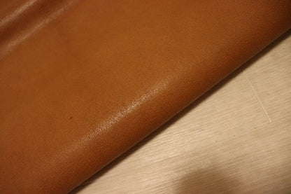 ds25円！[イエローキャメル]新入荷 国産 豚革 ヌメ革 スムース加工 アメ豚 102ds