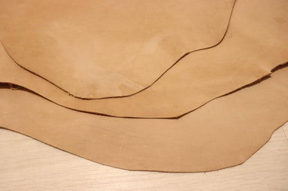 ds25円！[生成り]クラフトの定番 バングラディシュレザー 牛革 ヌメ革 素上げ 訳あり 121ds