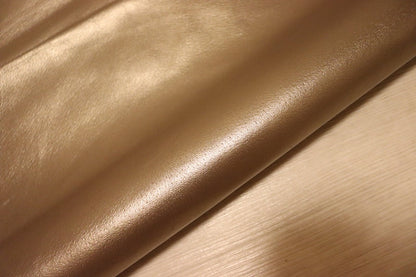 ds25円！[バフ]新入荷 イタリアンレザー 豚革 クロム革 箔貼り加工 137ds