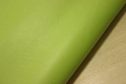 ds25円！[キミドリ]新入荷 国産 牛革 姫路レザー クロム革 顔料仕上げ やや訳あり 220ds