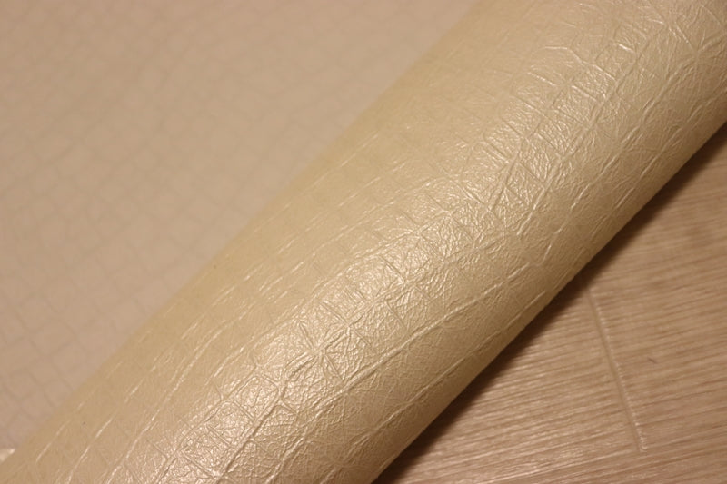 ds25円！[パールホワイト]新入荷 国産 豚革 クロム革 クロコ型押し 83ds