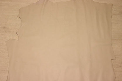 ds28円！[アイボリー]新入荷 国産 牛革 クロム革 スムース加工 顔料仕上げ 100ds