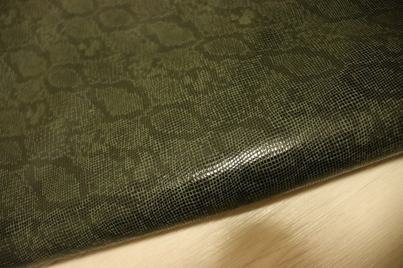 ds28円！[グリーン　　]新入荷 国産 豚革 クロム革 スネークプリント 100ds