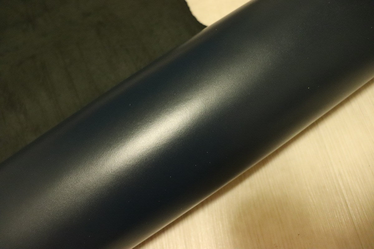 ds28円！[ネイビー]新入荷 国産 牛革 クロム革 顔料仕上げ 100ds