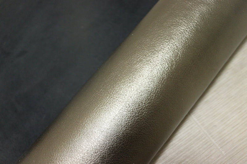 ds28円！[ダークシルバー]新入荷 国産 牛革 クロム革 箔貼り加工 100ds