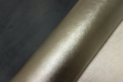 ds28円！[ダークシルバー]新入荷 国産 牛革 クロム革 箔貼り加工 100ds