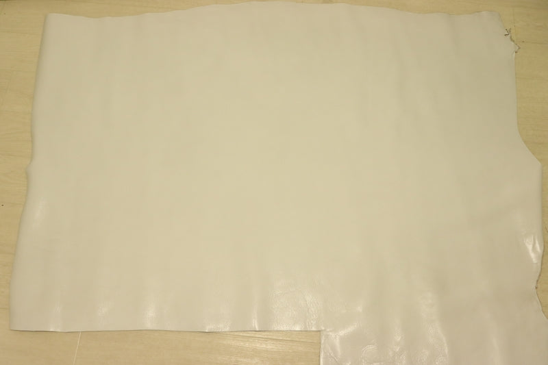ds28円！[オフホワイト]新入荷 国産 牛革 クロム革 シュリンク加工 130ds