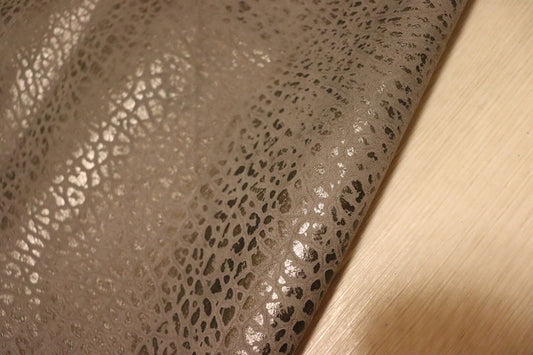 ds28円！[アッシュグレー]新入荷 イタリアンレザー 牛革 クロム革 エンボス加工 144ds