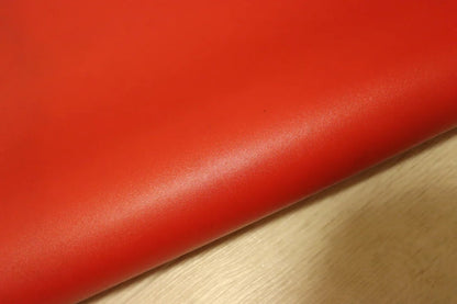 ds28円！[レッド]クラフトの定番 インディアンレザー バッファロー革 ヌメ革 スムース加工 訳あり 144ds