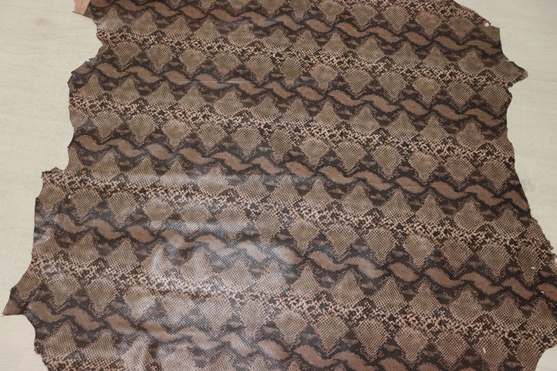 ds28円！[くすみピンク]新入荷 国産 豚革 クロム革 リアルスネークプリント 149ds