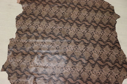 ds28円！[くすみピンク]新入荷 国産 豚革 クロム革 リアルスネークプリント 149ds