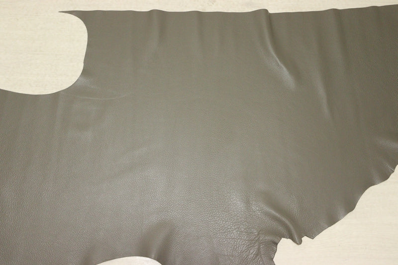 ds28円！[ダークグレー]新入荷 イタリアンレザー 牛革 クロム革 シュリンク加工 150ds