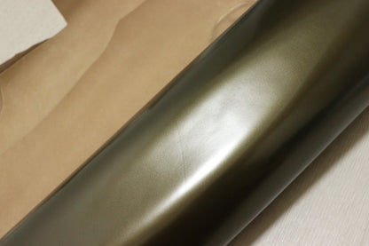 ds28円！[カーキ]新入荷 国産 牛革 姫路レザー クロム革 ガラス加工 210ds